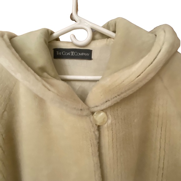 Cream A-Shaped Coat - Size S/M - Picture 3 of 7